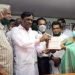 সরকারের কেউ আসেনি, বিএসএমএমইউ ও সিডিসিকে করোনা পরীক্ষার কিট হস্তান্তর করল গণস্বাস্থ্য কেন্দ্র