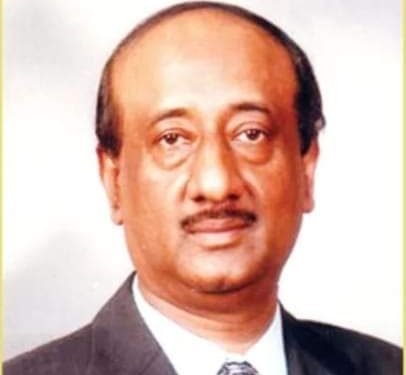সাবেক মন্ত্রীপরিষদ সচিব ড. সা’দত হুসাইন আর নেই