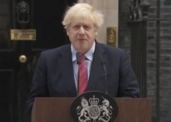 “যুক্তরাজ্য “সর্বাধিক ঝুঁকিপূর্ণ” অবস্থানে রয়েছে এবং খুব শীঘ্রই লকডাউনকে সহজ করা হবে না”।