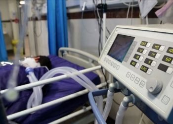 করোনায় মৃত মুসলমানদের জন্য লন্ডনে গণকবর খোঁড়া হচ্ছে!