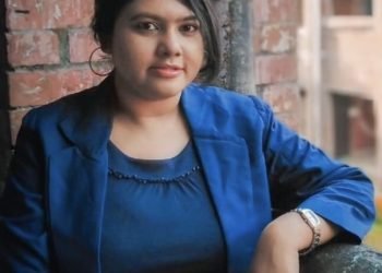 তুমি যদি আদালতে তামাশা লেখো,আমরা ন্যায়বিচার লিখবো দেয়ালে!