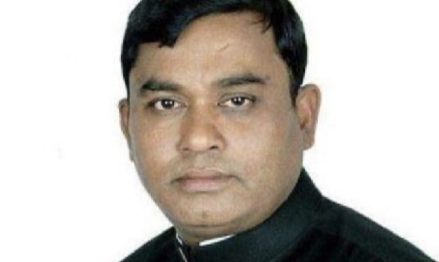 ছাগল খাবার আবদার আ‘লীগ নেতার, না দেয়ায় প্রাণিসম্পদ কর্মকর্তাকে মারধর