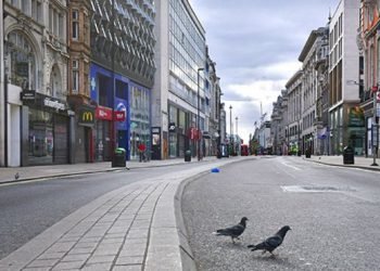 ব্রিটেনে করোনা নিয়ন্ত্রণে আসলে অক্টোবর থেকে অর্থনৈতিক কর্মকান্ড পুরোপুরি শুরু হবে