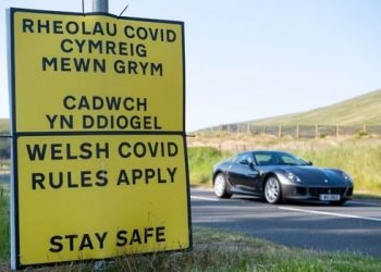 ওয়েলশ নেতা বলেছেন, প্রধানমন্ত্রী দ্বিতীয় ওয়েভের ঝুঁকি নিয়েছেন