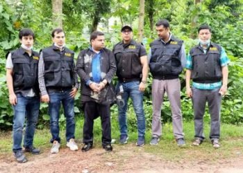 করোনা টেস্ট প্রতারক  ‘কুখ্যাত’ সাহেদ গ্রেফতার