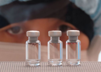 করোনাভাইরাস: অক্সফোর্ড ভ্যাকসিন ‘দ্বিগুণ সুরক্ষা’ দিতে পারে!