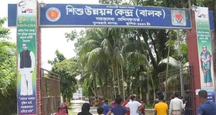 যশোরে তিন বন্দী খুন: ৮ কিশোরকে গ্রেফতার দেখালো পুলিশ