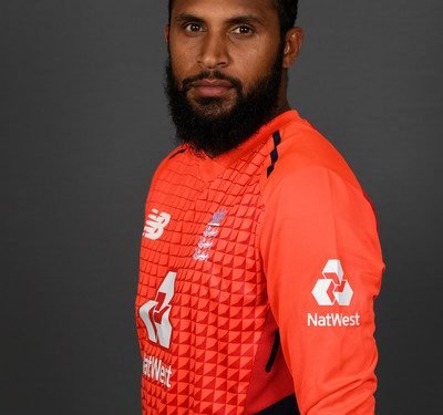 ইংল্যান্ডের রশীদ ফিরিয়ে দিলেন পাকিস্তানের ফখরুজ্জামানকে