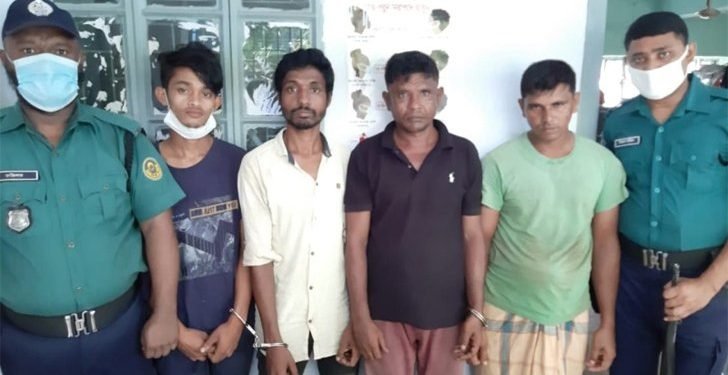 স্বামীকে বেঁধে রেখে স্ত্রীকে ৫ অটোরিকশাচালকের ধর্ষণের ঘটনায় ধৃত ৪