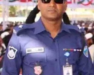 ক্রসফায়ারের হুমকি দিয়ে পাঁচ লাখ টাকা আদায়: আইসি লিয়াকতের বিরুদ্ধে মামলা