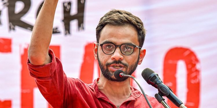 চমস্কি-অরুন্ধতীসহ ২০০ বুদ্ধিজীবীর বিবৃতি: সাবেক ছাত্রনেতা উমর খালিদের মুক্তি দাবি