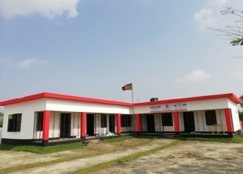 ভোলার অবহেলিত দুর্গম দ্বীপের আলোকবর্তিকা স্বাস্থ্যসেবা ও নারী উন্নয়ন কেন্দ্র