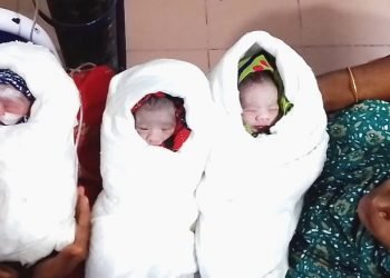 ভোলা: চরফ্যাশনে একসঙ্গে তিন পুত্র সন্তানের জন্ম দিলেন লিয়া মনি