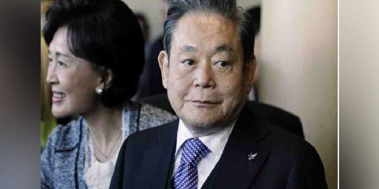 স্যামসাং চেয়ারম্যান লি কুন হি মারা গেছেন