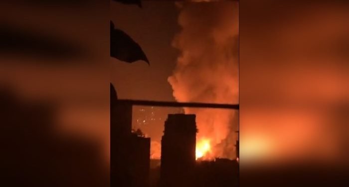 মহাখালী ৭ তলা বস্তিতে ভয়াবহ অগ্নিকাণ্ড