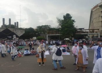 স্বাস্থ্যঝুঁকি নিয়ে পরীক্ষায় বসতে চান না মেডিকেল শিক্ষার্থীরা