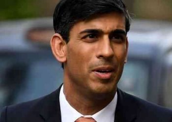 যুক্তরাজ্য: সরকারী ৪ মিলিয়ন কর্মীর বেতন আগামী বছর স্থির থাকছে