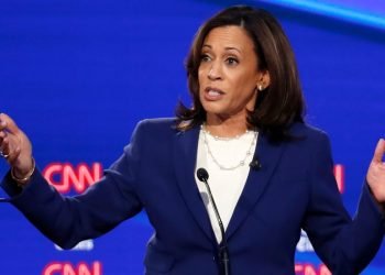 ‘মিশ্রিত বর্ণের’ প্রথম নারী ভাইস প্রেসিডেন্ট পেল যুক্তরাষ্ট্র