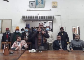 এবার নওগাঁয় আইনজীবীদের উপর পুলিশের হামলা, গুলিবর্ষণের চেষ্টা!