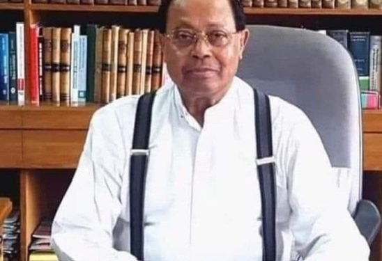 দক্ষ লেখক, রাজনীতিক; ক্ষমতার দাবা খেলোয়াড়ের মৃত্যু