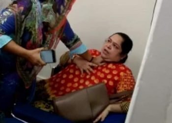 রোজিনা ইসলামের প্রতি আচরণ স্বাধীন সাংবাদিকতার টুটি চেপে ধরার শামিল