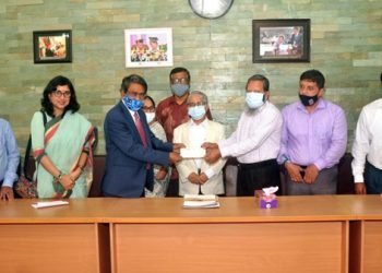 ঢাবিতে গঠিত হলো “আলী রীয়াজ স্নাতকোত্তর গবেষণা পুরস্কার ট্রাস্ট ফান্ড”