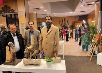 নিউইয়র্কে ম্যুরাল শিল্পী আখতার আহমেদ রাশা’র প্রদর্শনী