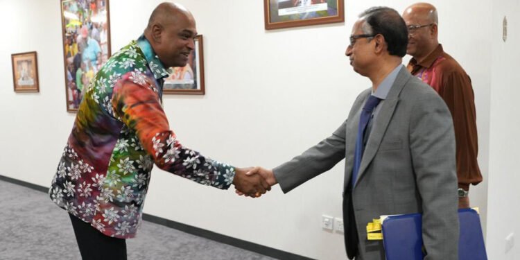 মালয়েশিয়ার মানবসম্পদ মন্ত্রীর সঙ্গে হাইকমিশনারের সাক্ষাৎ